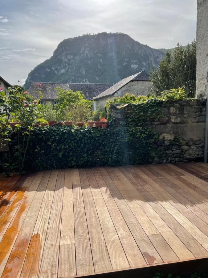 Appartamento Le Monrepos Avec Jacuzzi Nordique Bielle Esterno foto